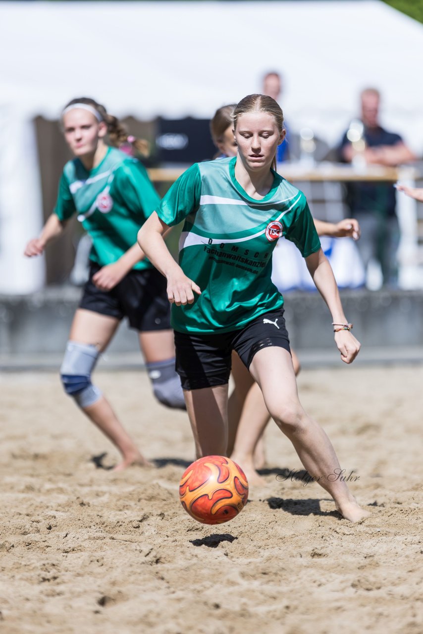 Bild 74 - wBJ/wCJ Beachsoccer Cup